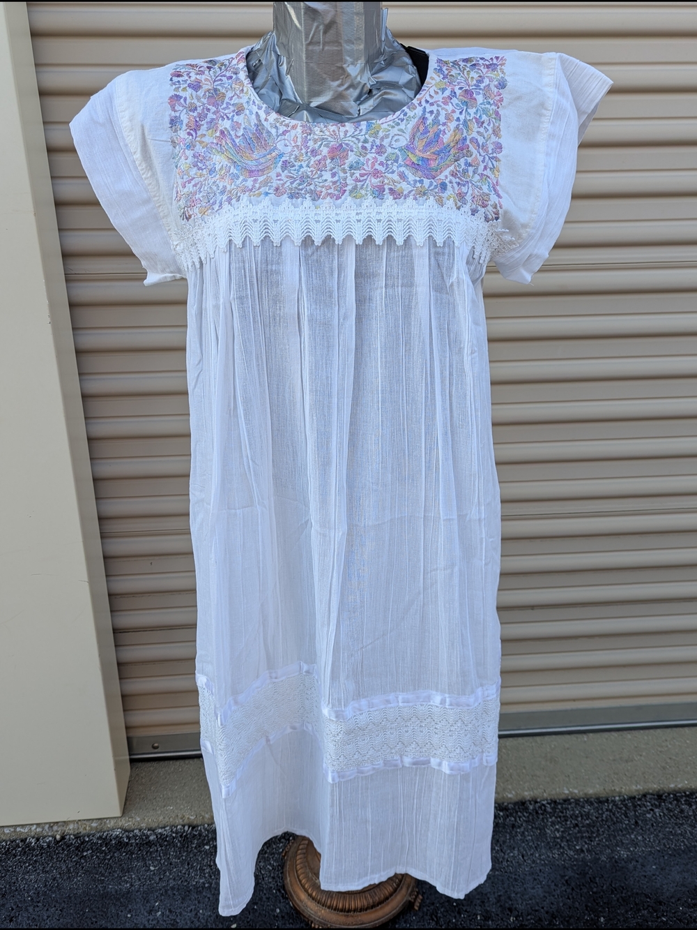 Embroidered Mexican Dress XL